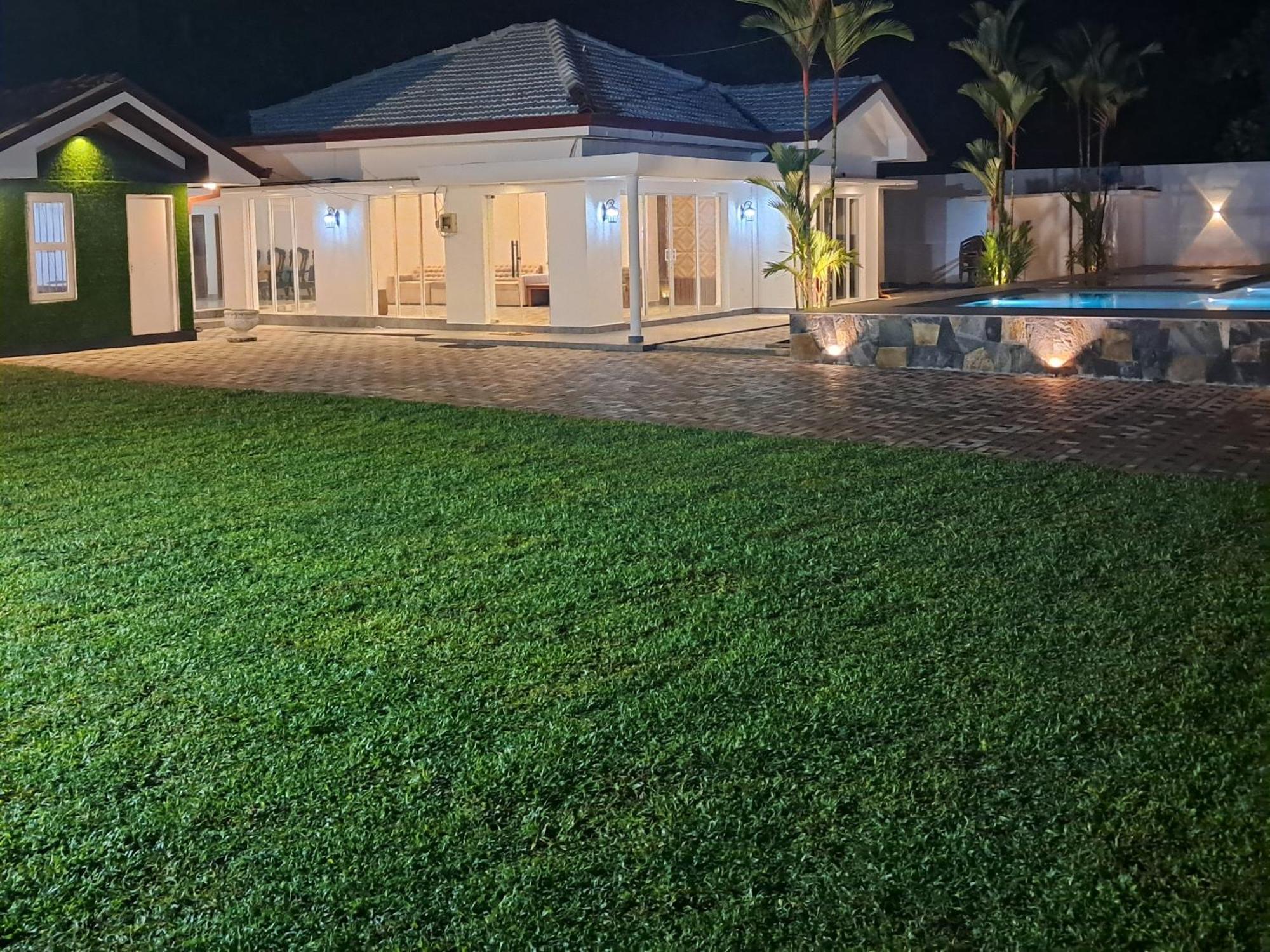 Banco Villa Beruwala Exterior photo