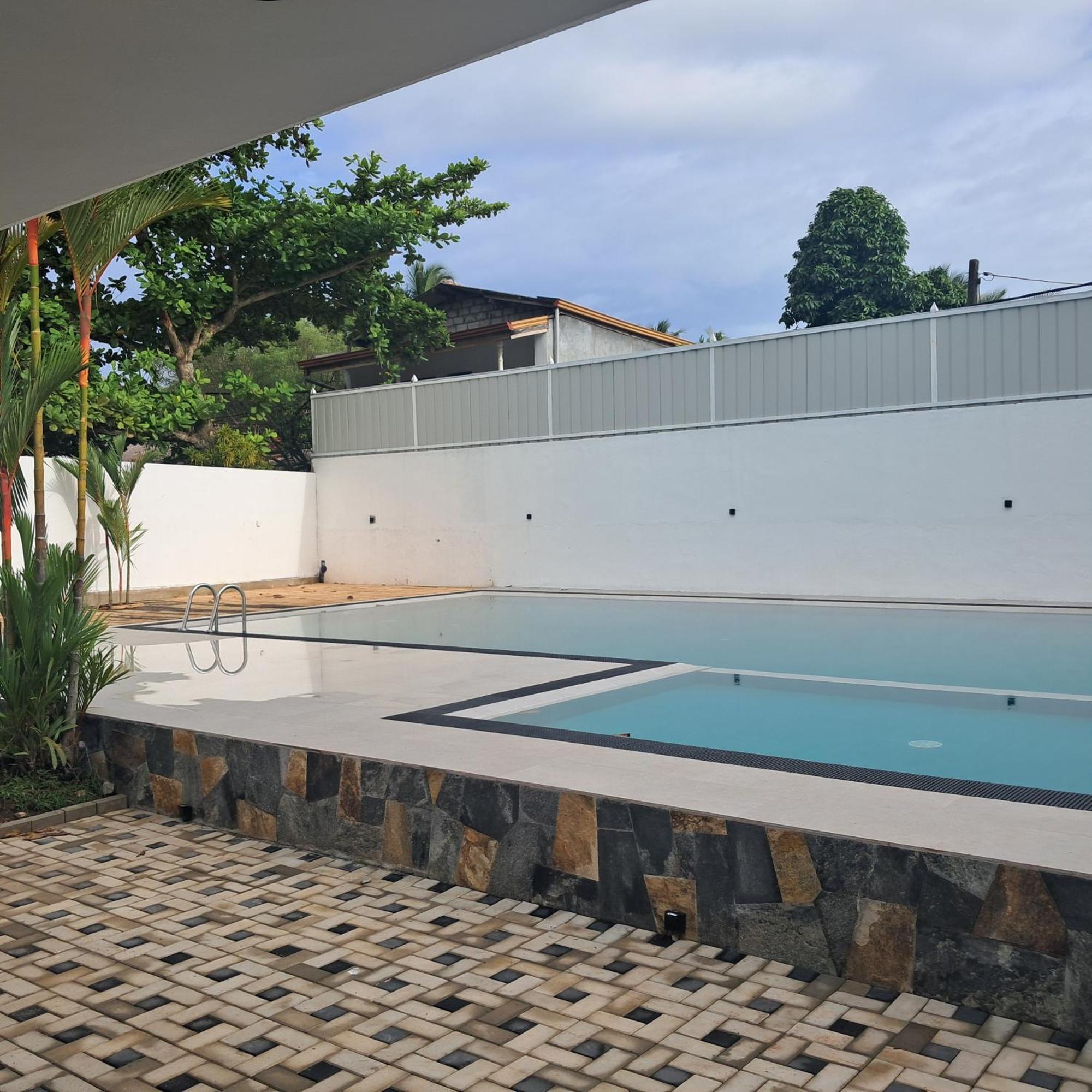 Banco Villa Beruwala Exterior photo